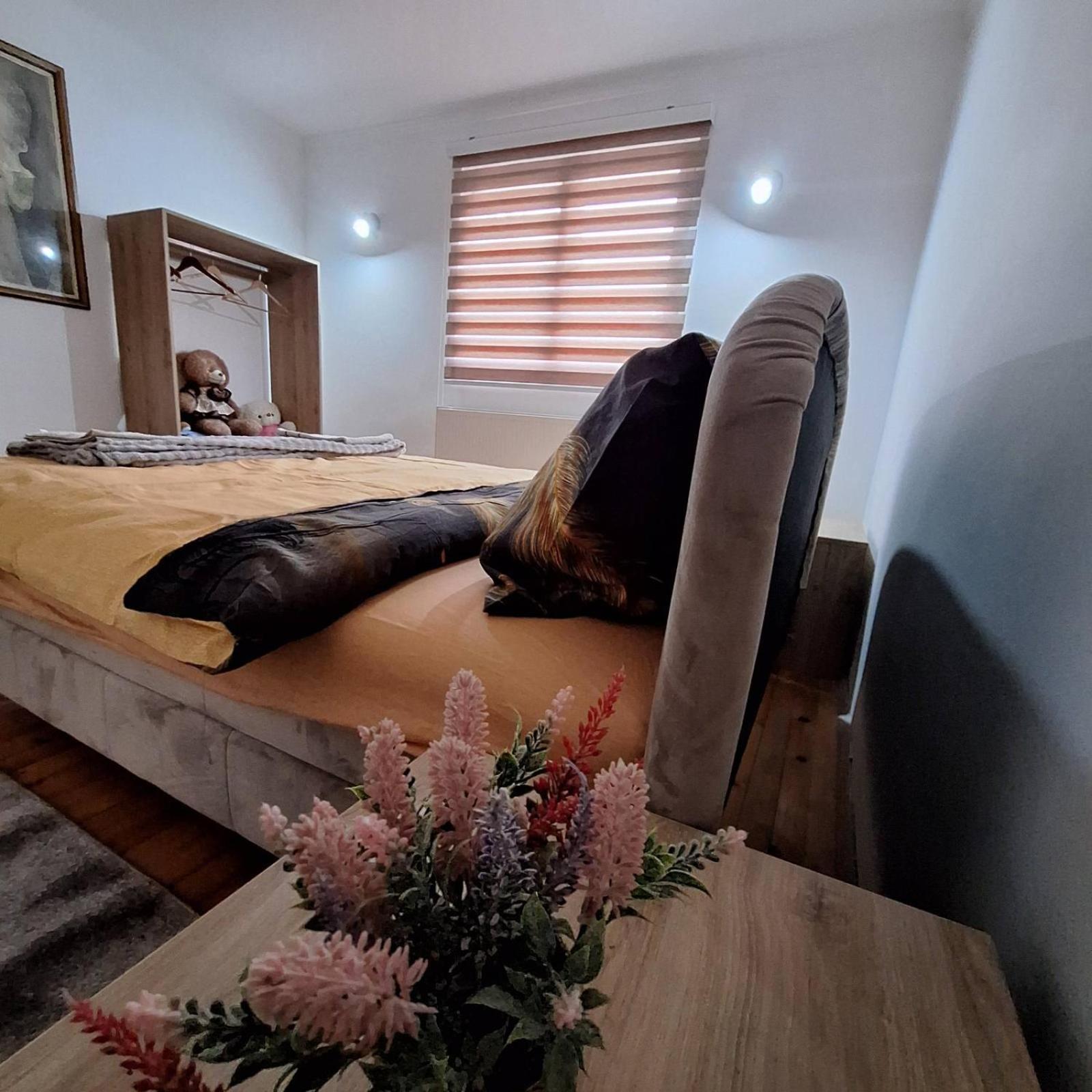 Apartment "Mira" Foca Esterno foto